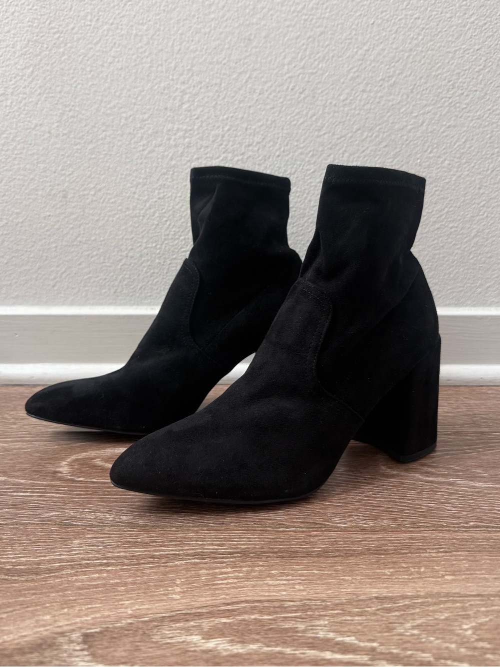 Qupid Black Suede Ankle Boots